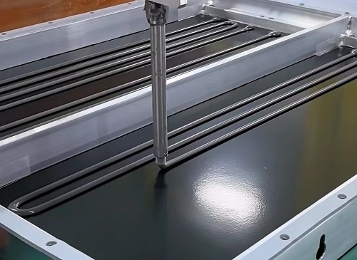 箱体涂胶